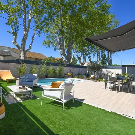 Entre Les Alpilles, La Mer, La Camargue, A Huit Kilometres De Arles ,Villa Des Jasmins ,Piscine,3 Chambres ,Climatisation, Wifi Fibre Raphèle Extérieur photo