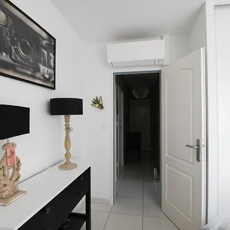 Entre Les Alpilles, La Mer, La Camargue, A Huit Kilometres De Arles ,Villa Des Jasmins ,Piscine,3 Chambres ,Climatisation, Wifi Fibre Raphèle Extérieur photo