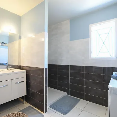 Entre Les Alpilles, La Mer, La Camargue, A Huit Kilometres De Arles ,Villa Des Jasmins ,Piscine,3 Chambres ,Climatisation, Wifi Fibre Raphèle Extérieur photo
