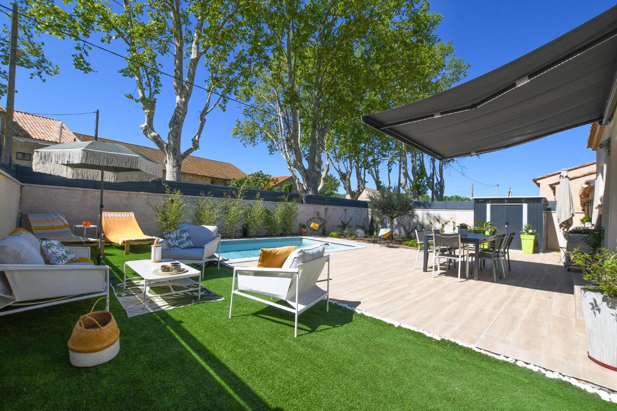 Entre Les Alpilles, La Mer, La Camargue, A Huit Kilometres De Arles ,villa Des Jasmins ,piscine,3 ,climatisation, Wifi Fibre *